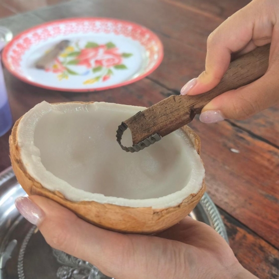 タイの伝統菓子_カノムトム作り